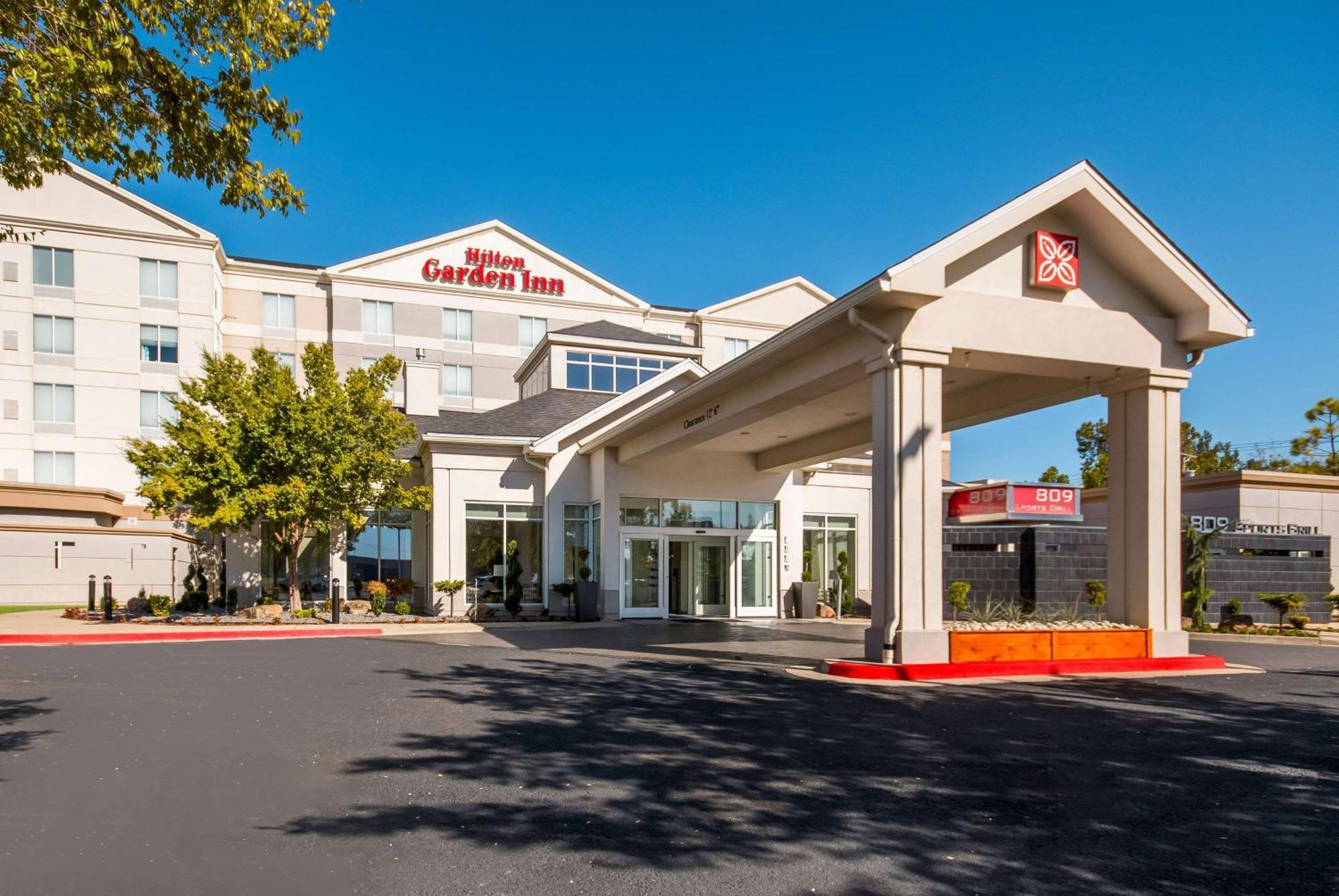 Hilton Garden Inn Oklahoma City Midtown Exterior foto